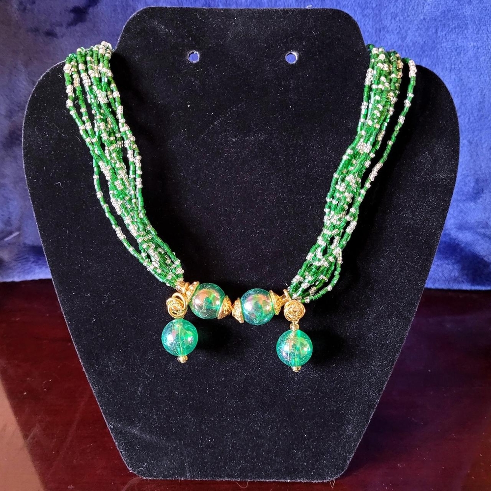 Vintage Green, White, and Gold Cut Glass Bead Glass Orb Pendant Necklace